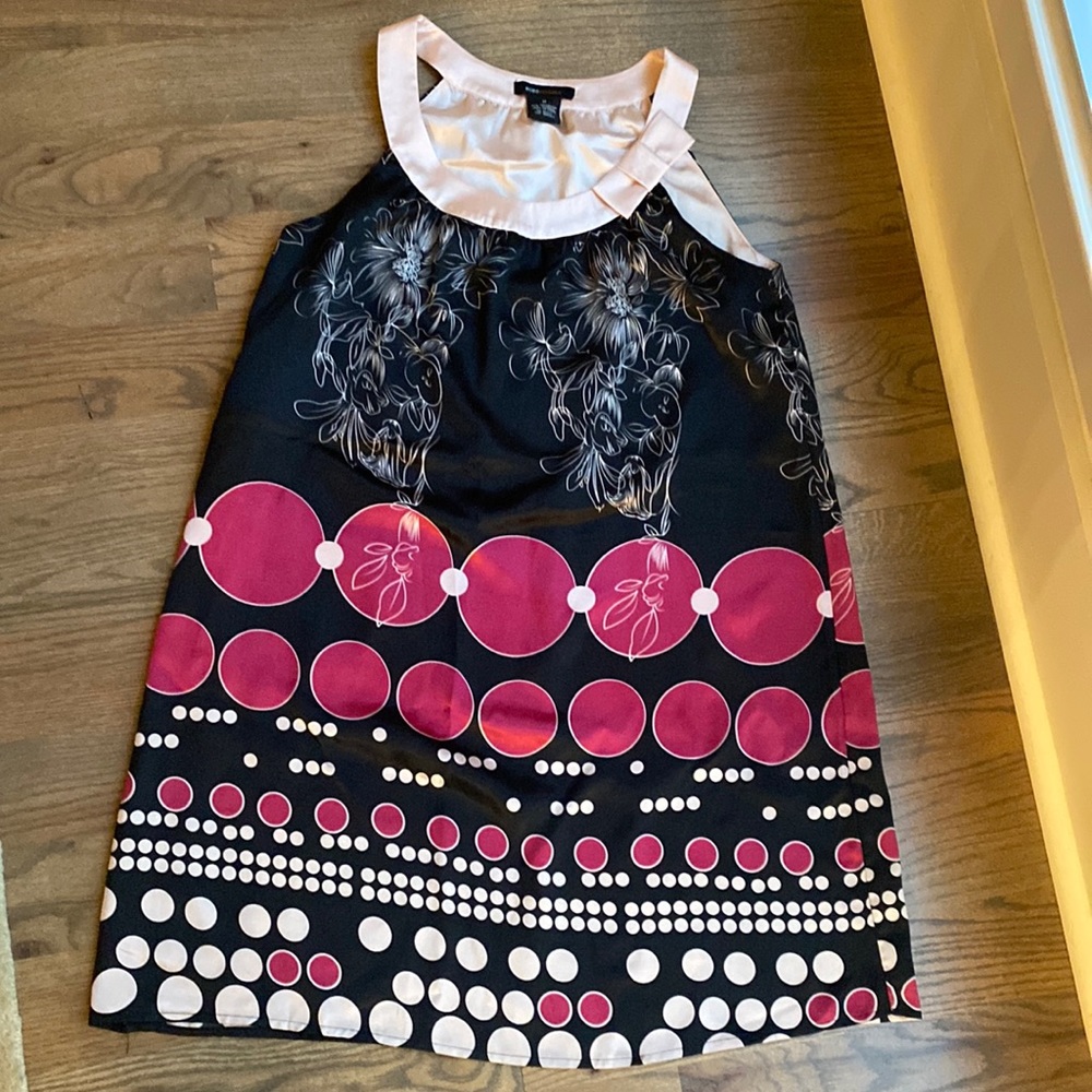 Sleeveless dress